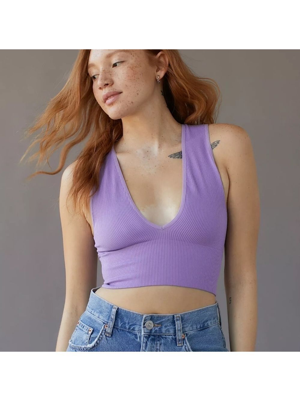 Urban Outfitters Out From Under Hailey Seamless Plunge Cropped Tank Top - Picture 1 of 7